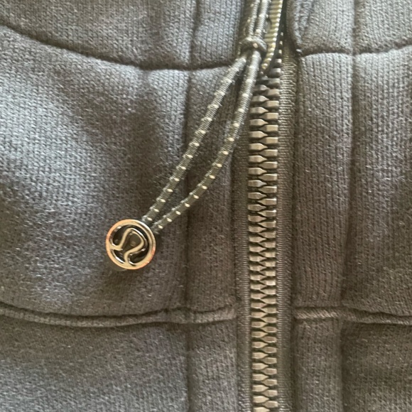Lululemon Scuba Full Zip Hoodie, Size 16 - Picture 4 of 6